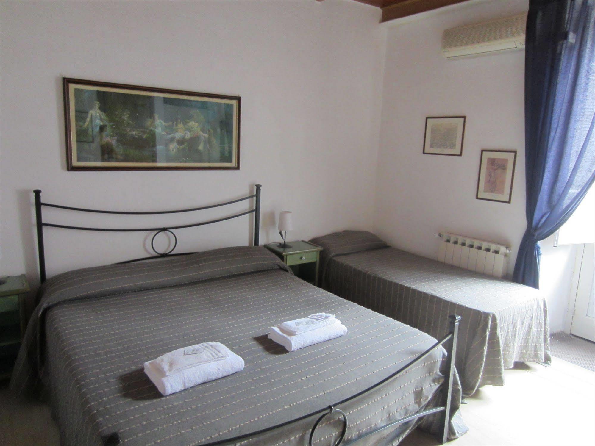 I Vespri Bed & Breakfast Catania Exterior photo